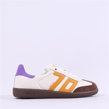 Back 70 Cloud Gumsole Retro Trainer - White Brown